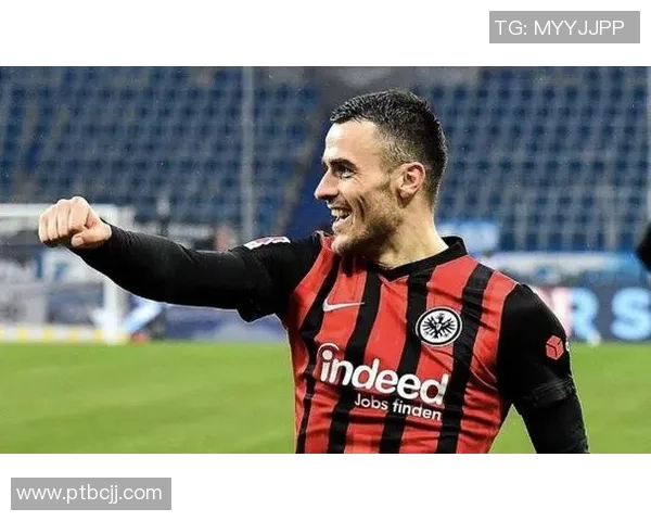 绝境逢生!巴舒亚伊伤停补时点射绝杀,法兰克福“我鹰”2-2逼平沃尔夫斯堡 绝境逢生!巴舒亚伊伤停补时点射绝杀,法兰克福“我鹰”2-2逼平沃尔夫斯堡