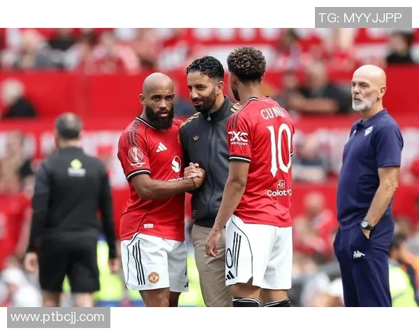 曼联名宿炮轰阿莫林毁梅努:青训瑰宝的命运拷问 曼联名宿炮轰阿莫林毁梅努:青训瑰宝的命运拷问